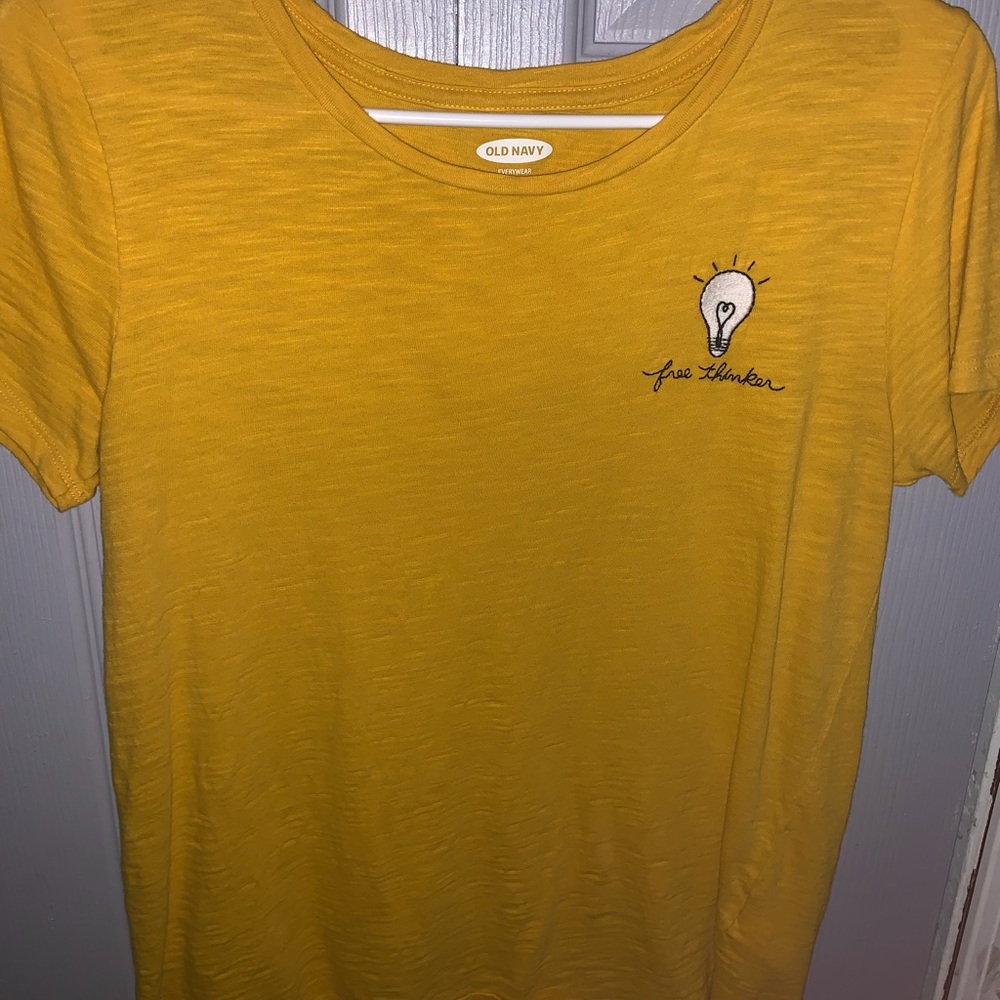 Yellow “free thinker” Old Navy Top!